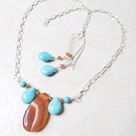JEWELRY SET!!! Handmade Agate + Aqua Howlite! Necklace + Dangle Earrings Set! - Picture 4 of 16